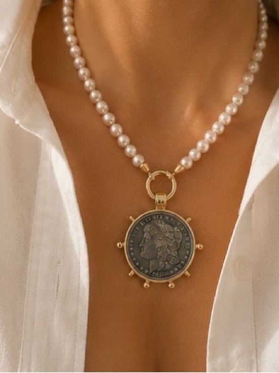 The Unbranded Brand Jewelry - Vintage-Inspired Pearl & Coin Pendant Necklace